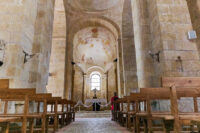 die eindrucksvolle Kirche von St. Leon sur Vézère