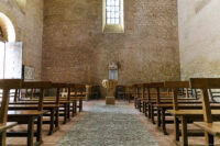 die eindrucksvolle Kirche von St. Leon sur Vézère