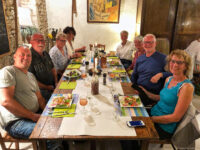 so ist Urlaub am schönsten: exquisites Essen in geselliger Runde